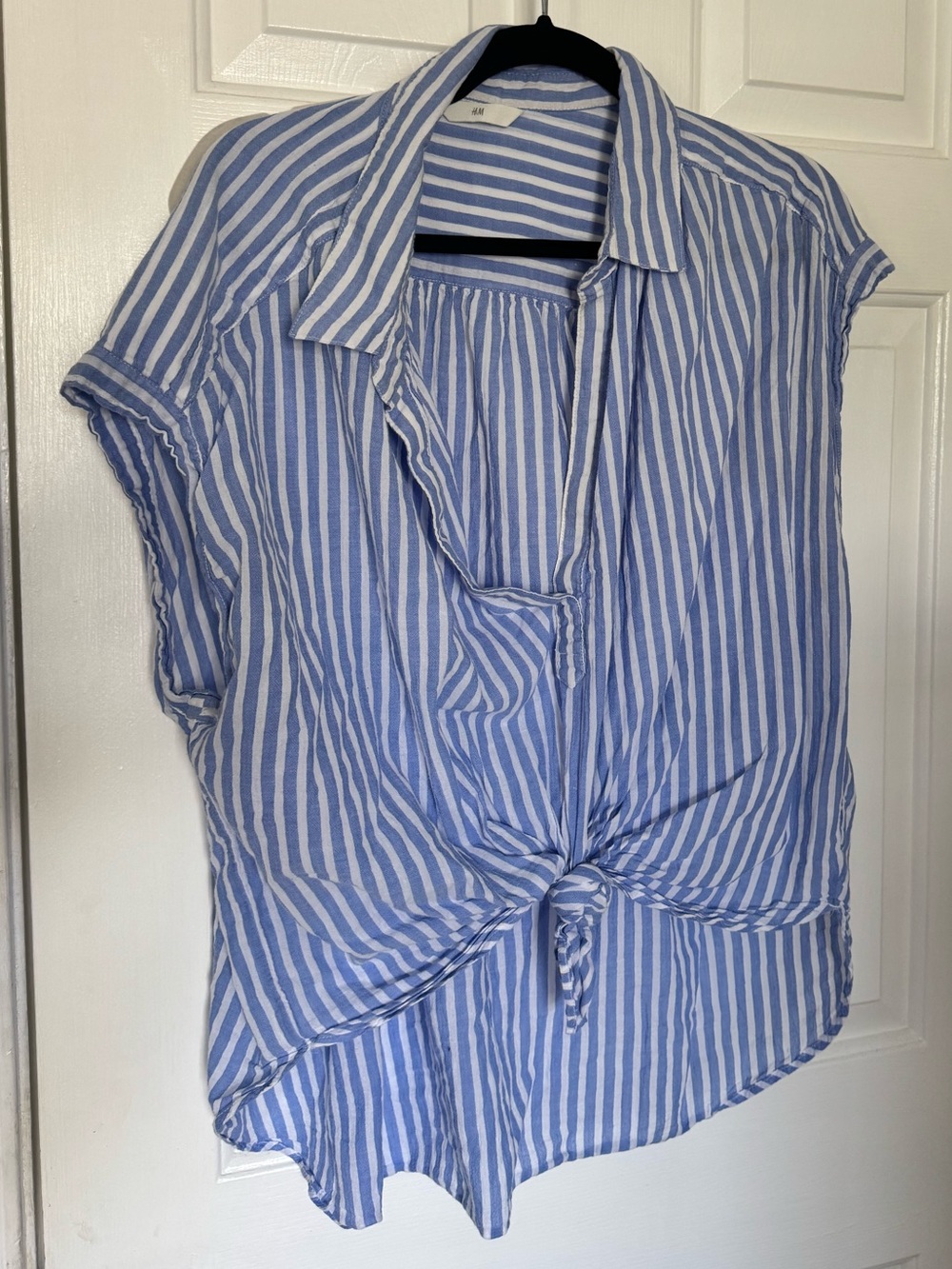 🔥3/$15 H&M Blue White Stripe Tie-Front b neck button down Shirt 2x see notes